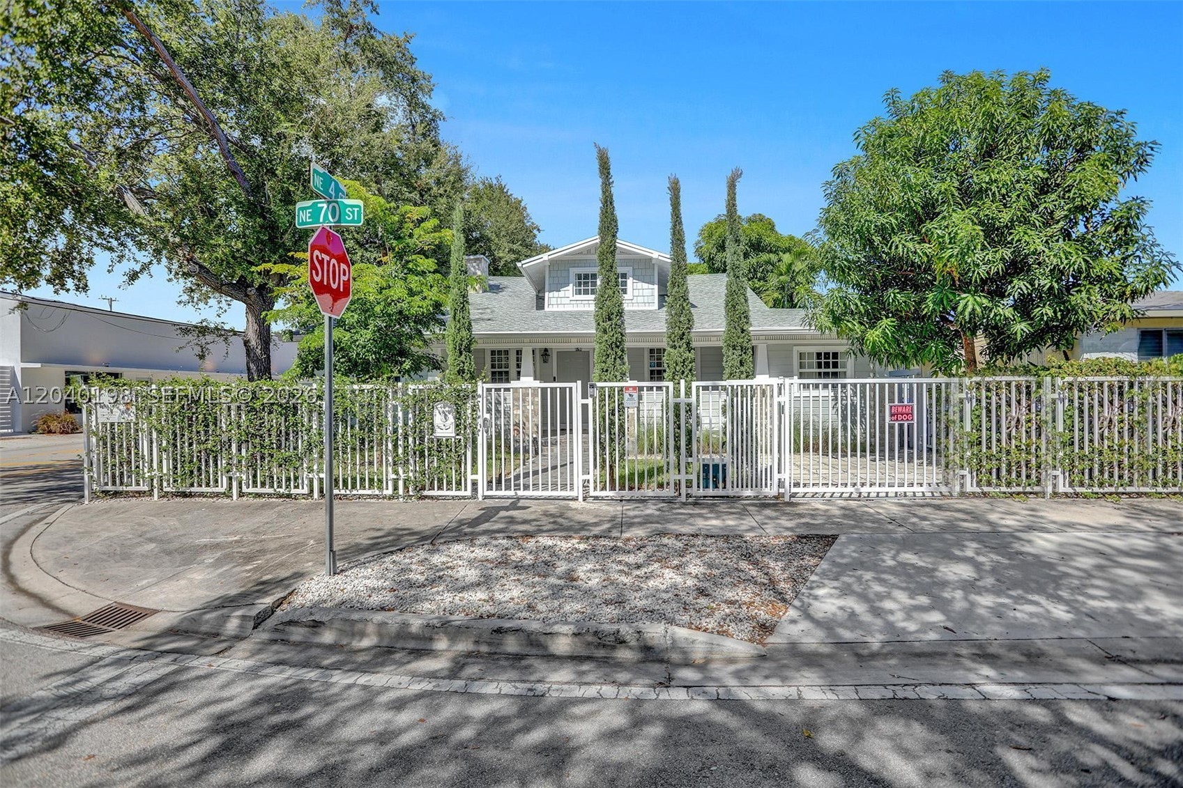 BAYWOOD - Residential