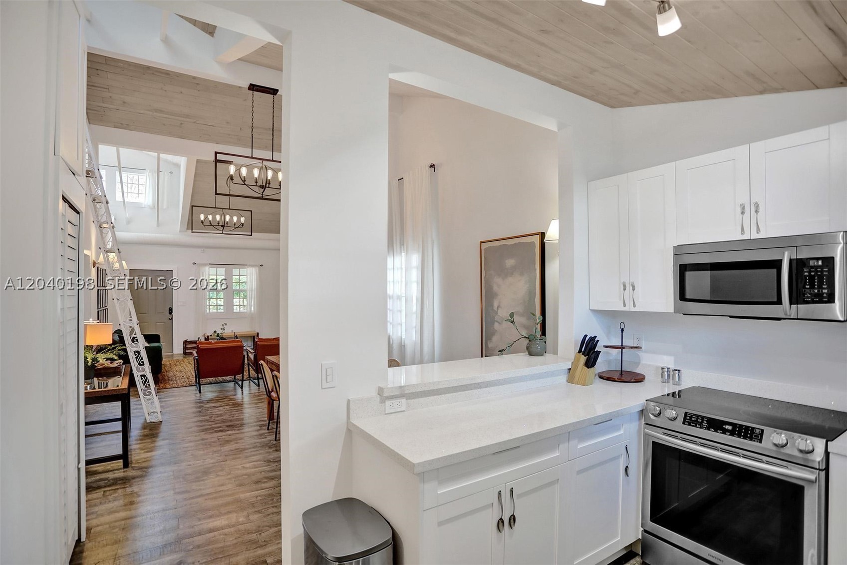 BAYWOOD - Residential