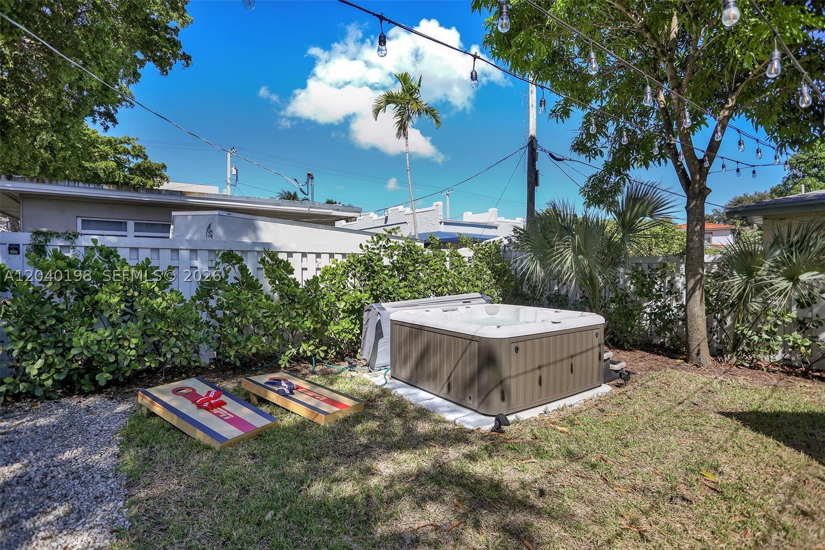 BAYWOOD - Residential