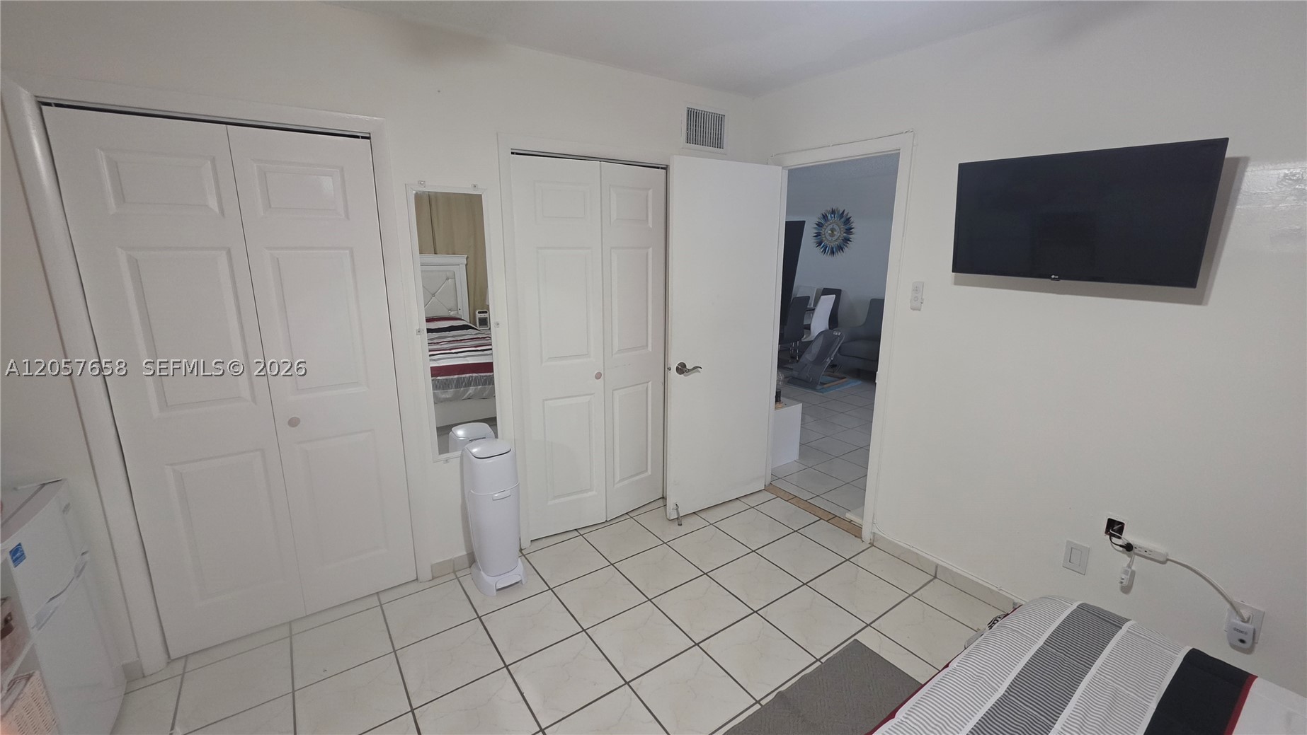 JADE WINDS GROUP BAMBOO G - Residential