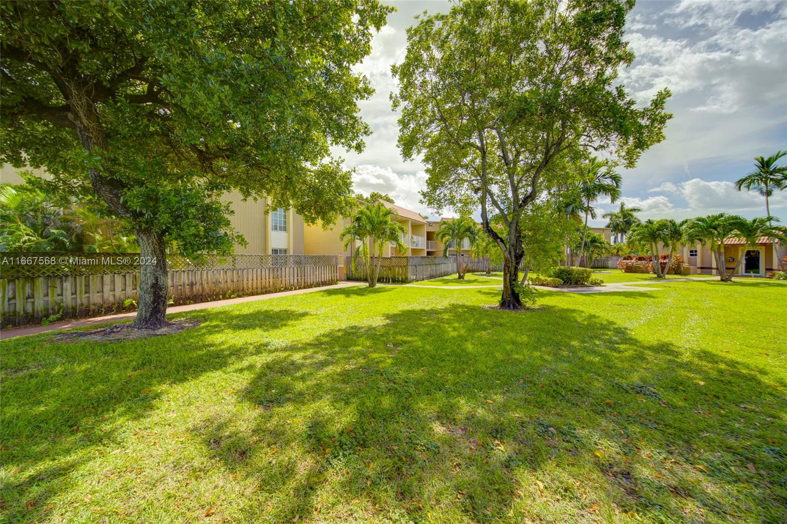 DORAL GARDENS II CONDO - Residential Lease