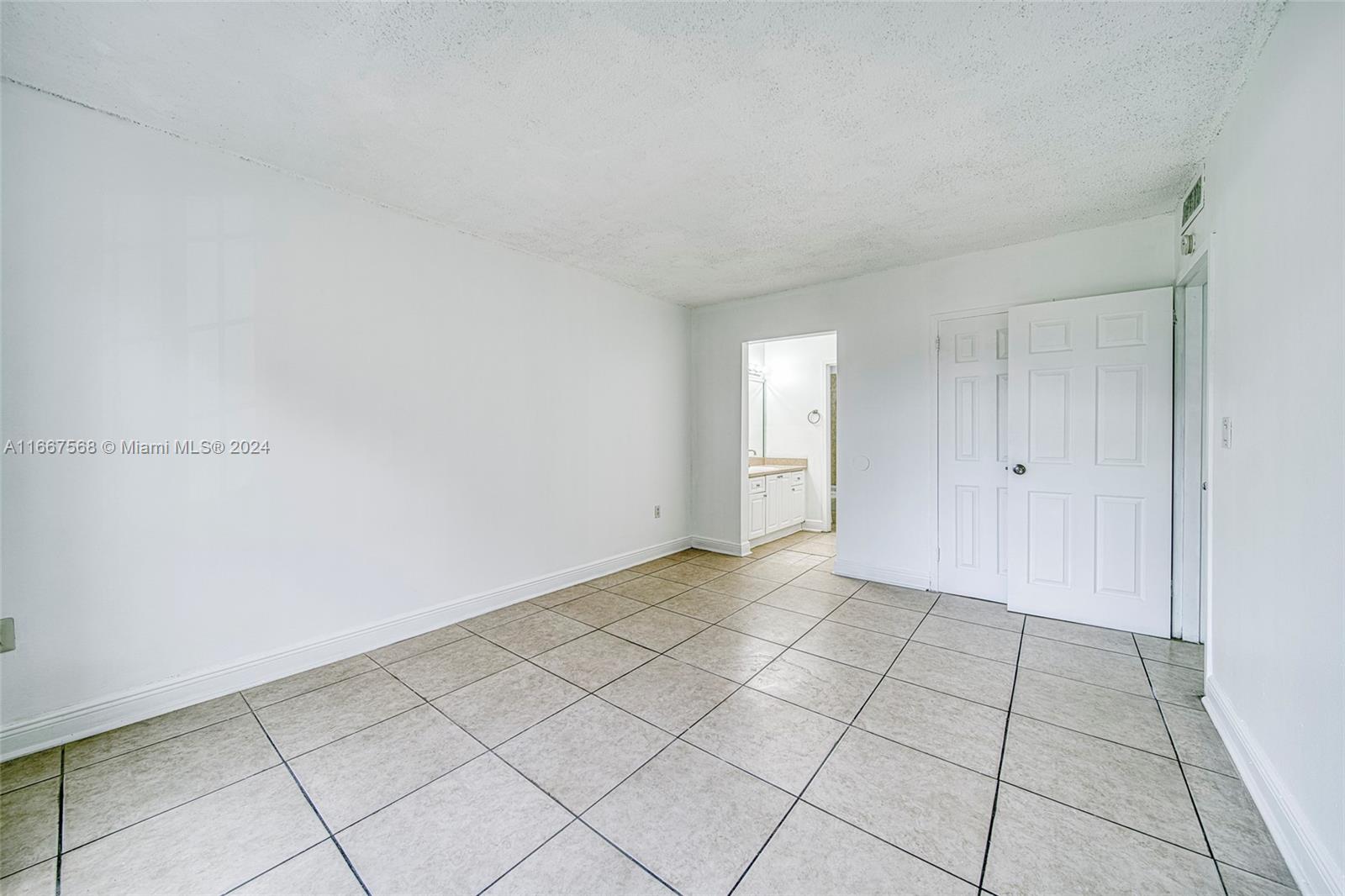 DORAL GARDENS II CONDO - Residential Lease
