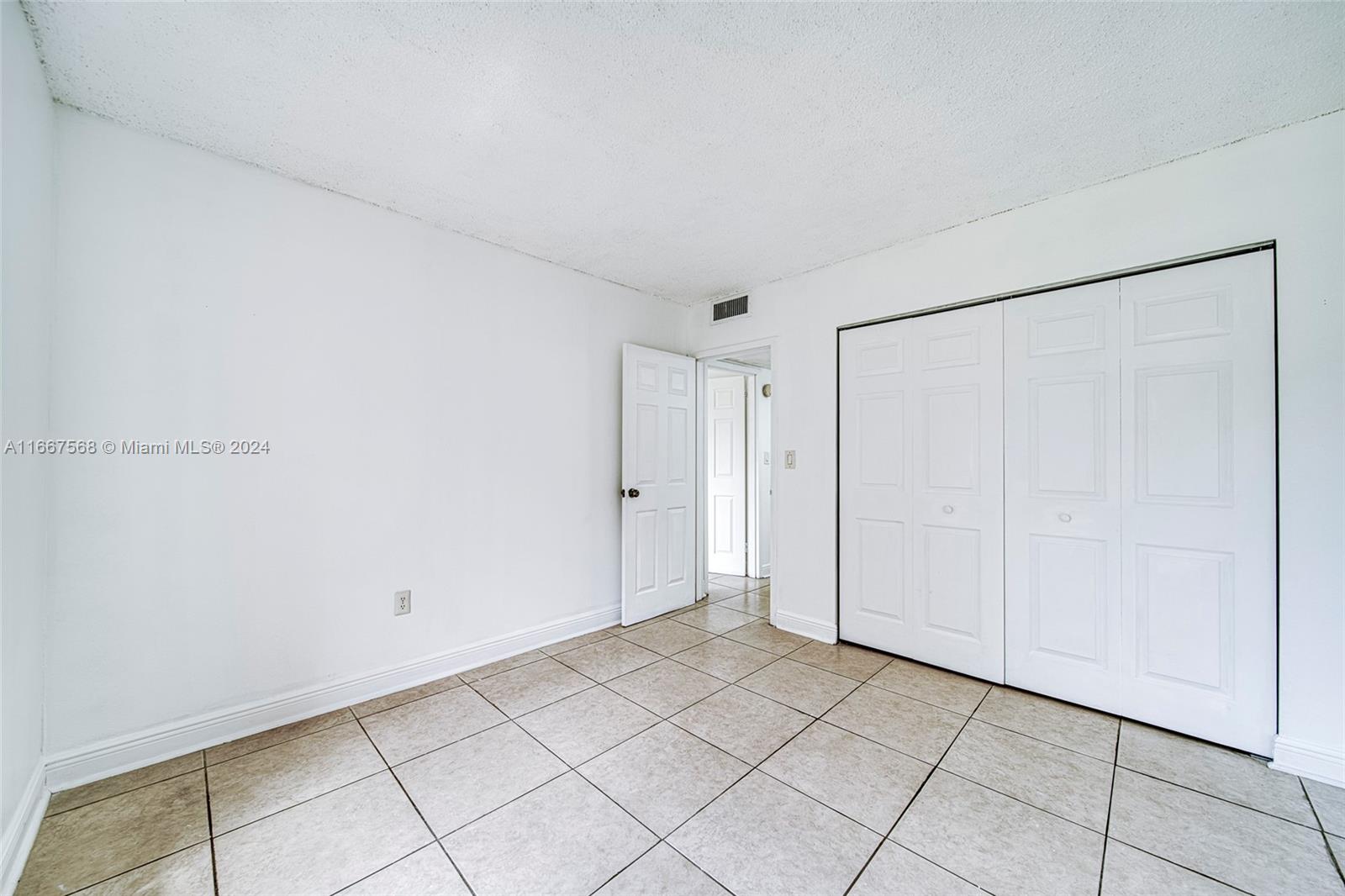 DORAL GARDENS II CONDO - Residential Lease