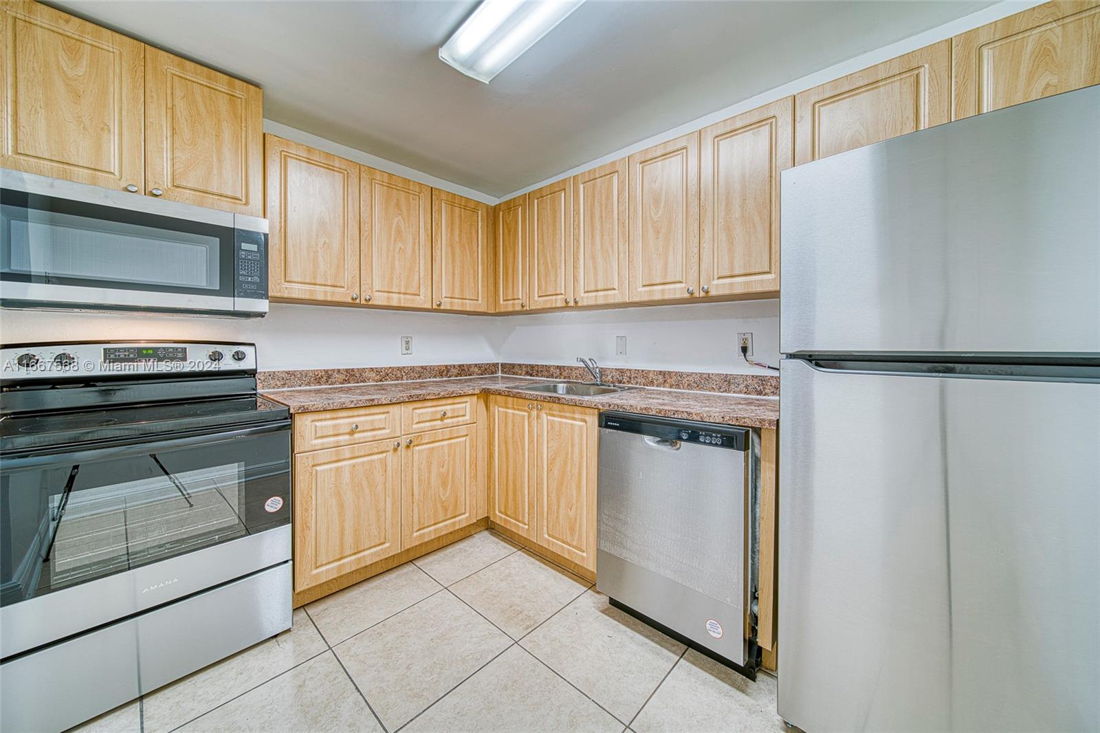 DORAL GARDENS II CONDO - Residential Lease