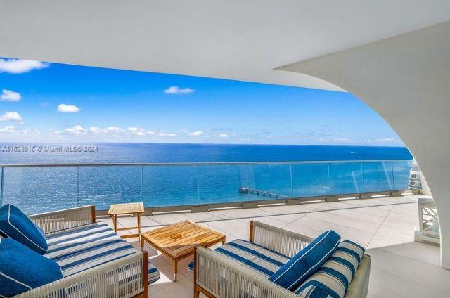 JADE SIGNATURE CONDO - Residential