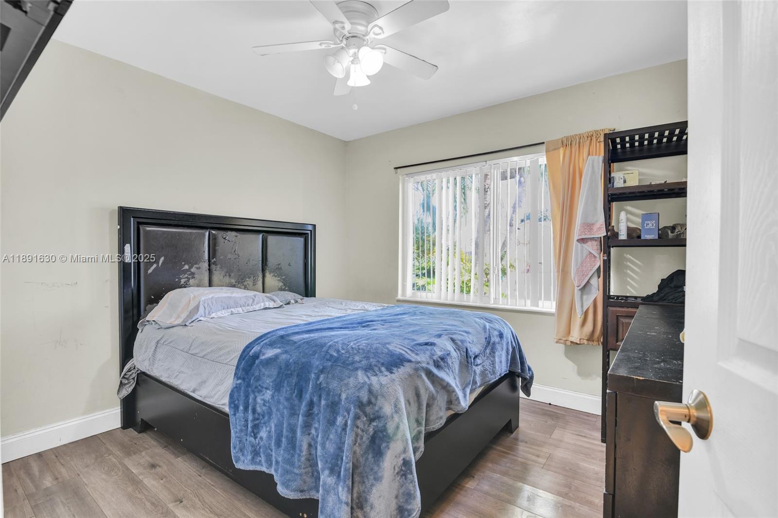 EDGEWATER PARK - Residential