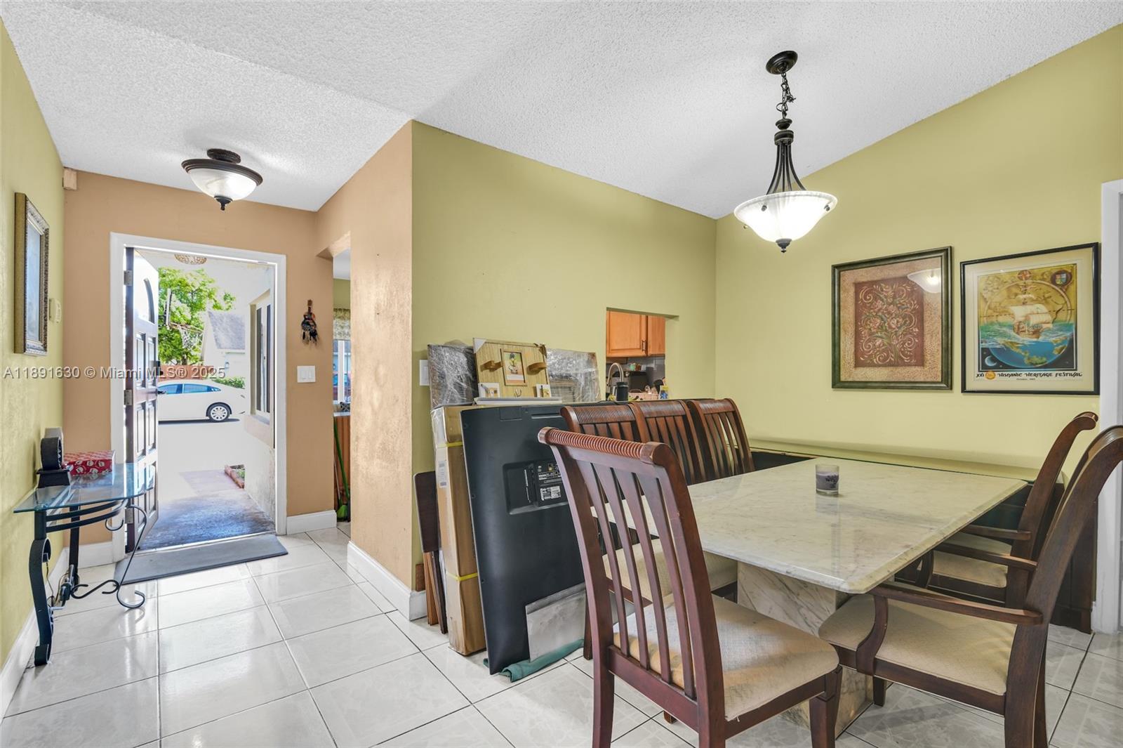 EDGEWATER PARK - Residential