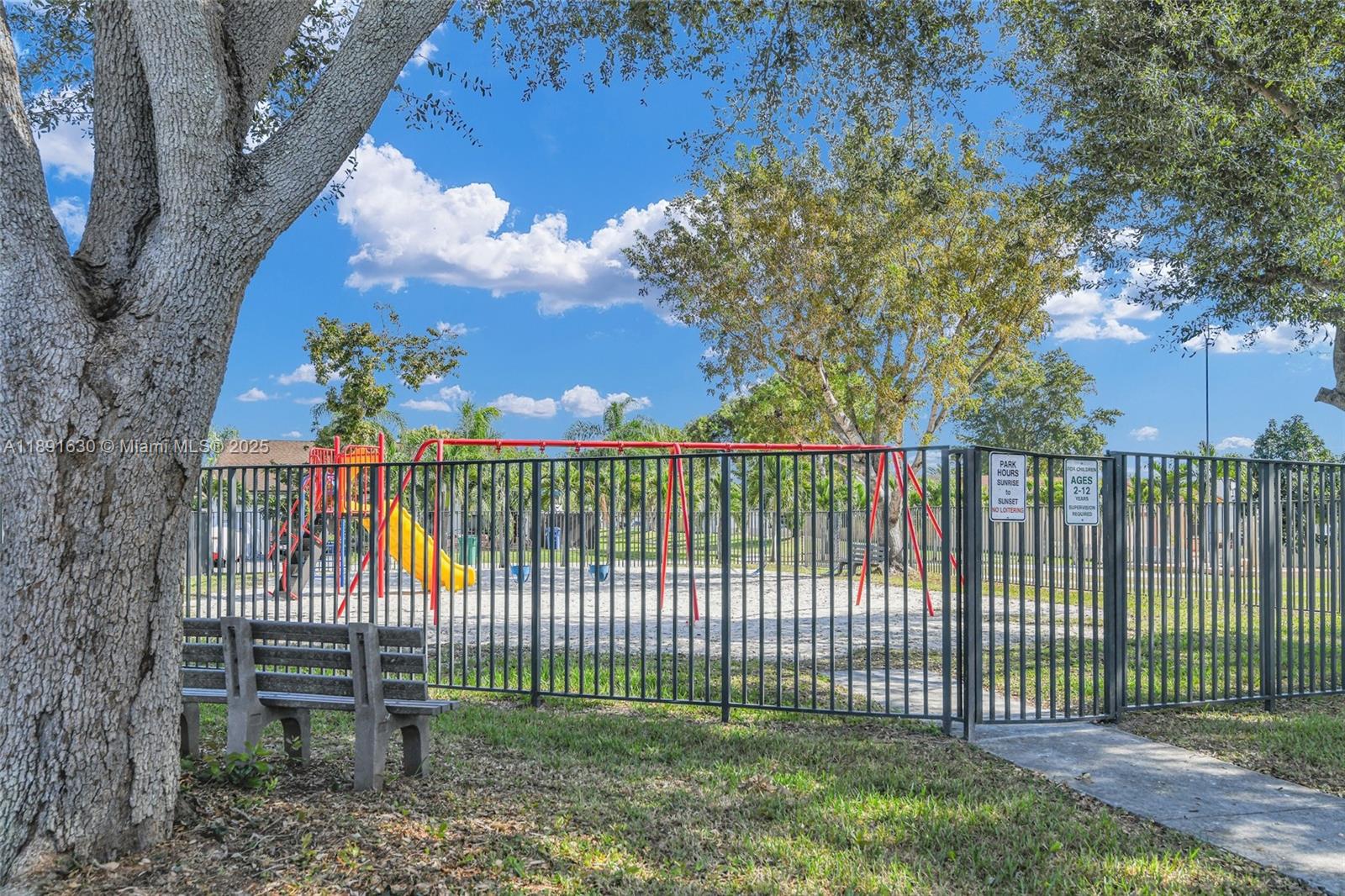 EDGEWATER PARK - Residential