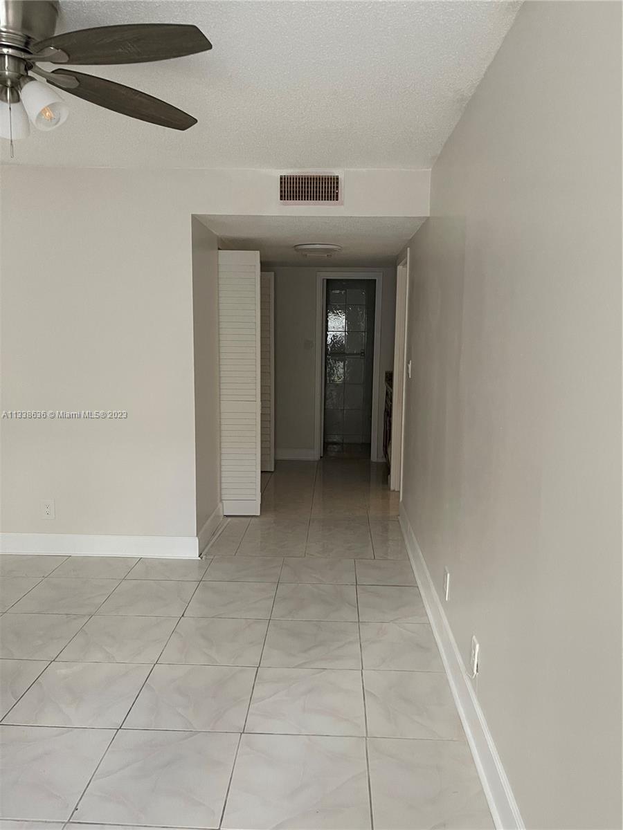 TOWN SQUARE CONDO - Residential Lease