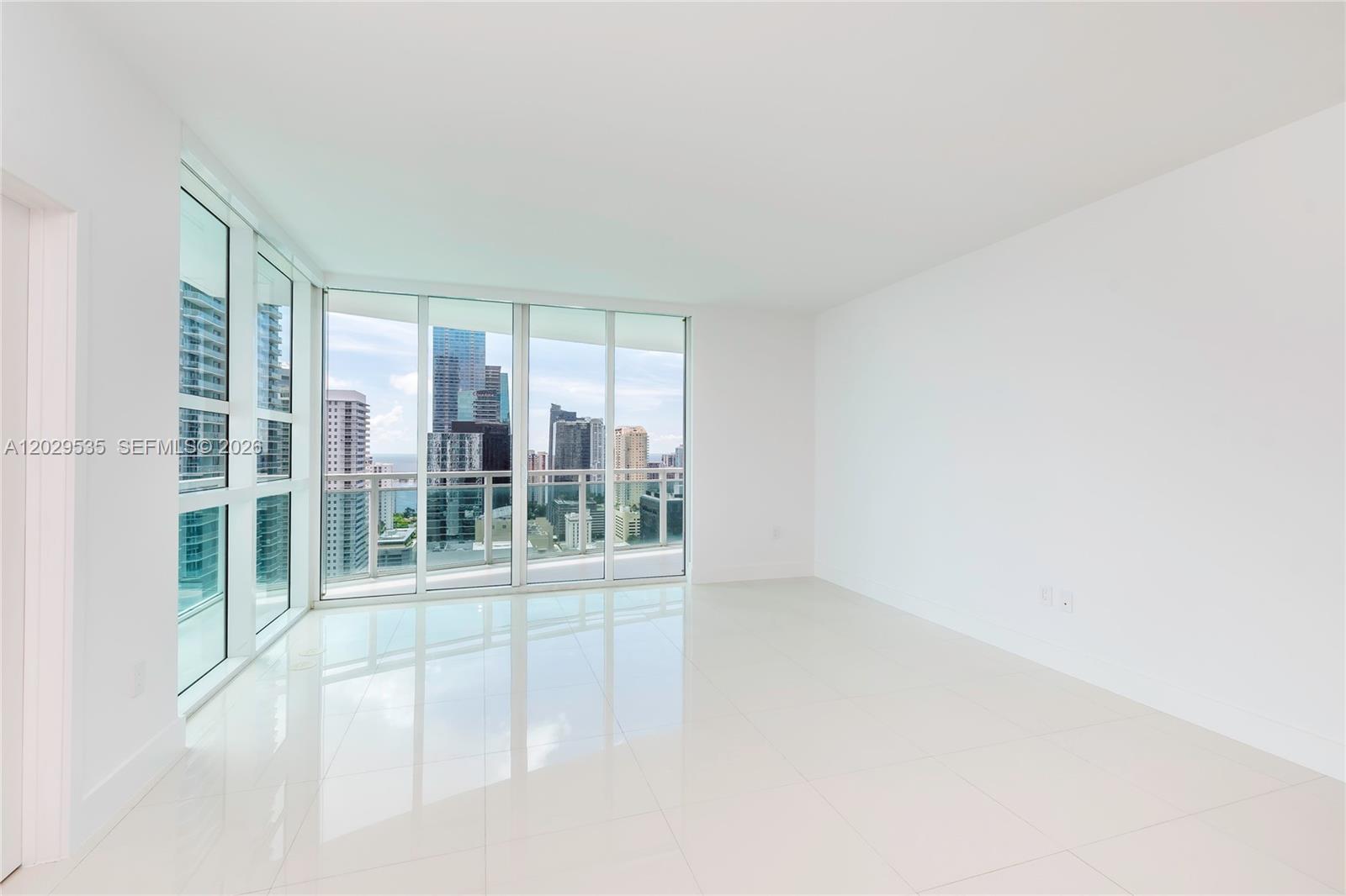 THE PLAZA 901 BRICKELL CO - Residential Lease