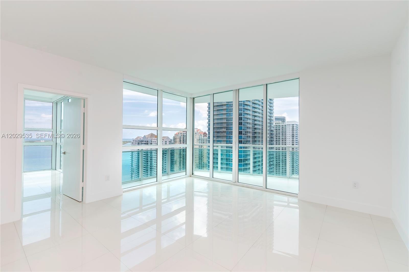THE PLAZA 901 BRICKELL CO - Residential Lease