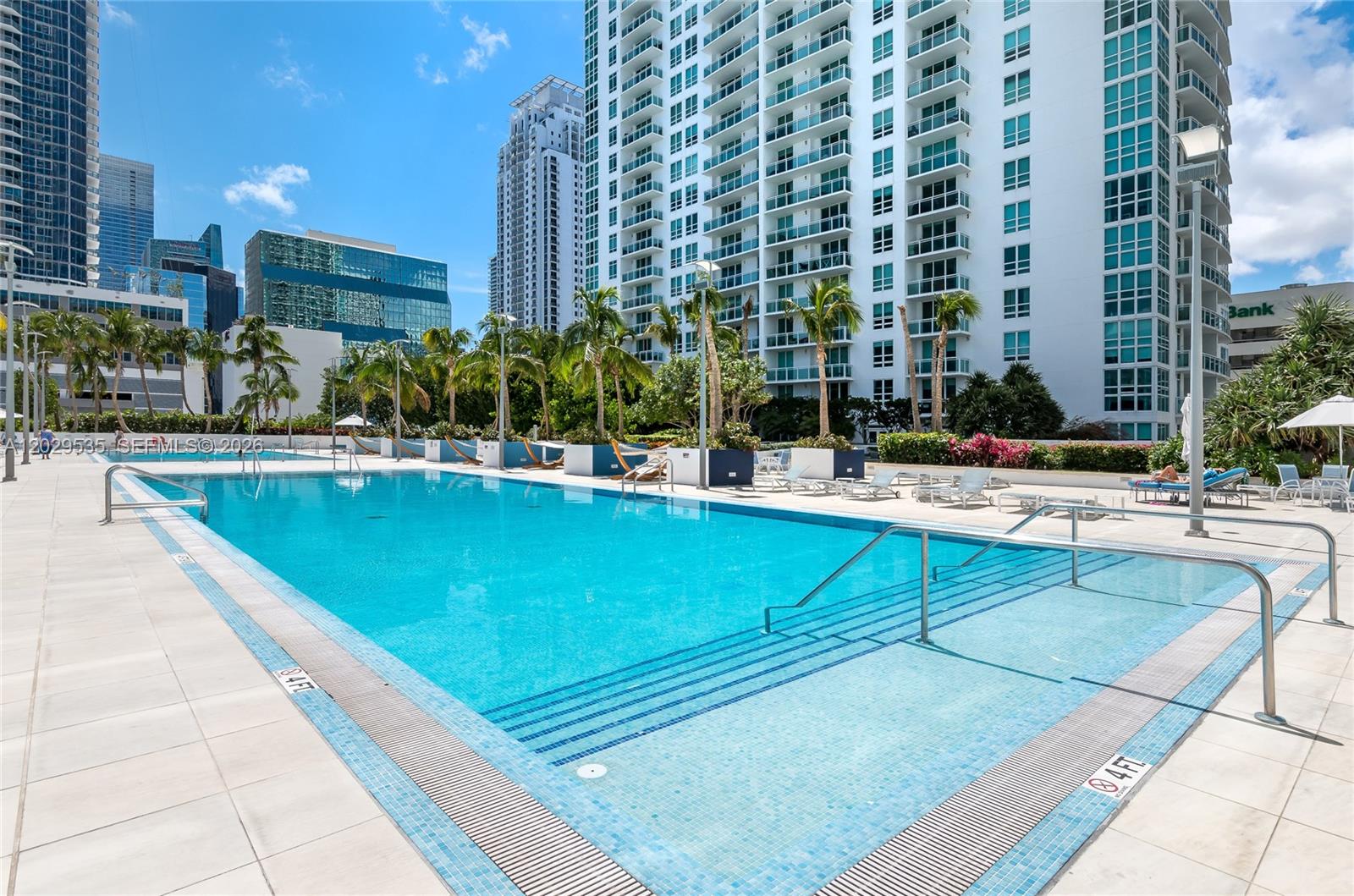THE PLAZA 901 BRICKELL CO - Residential Lease