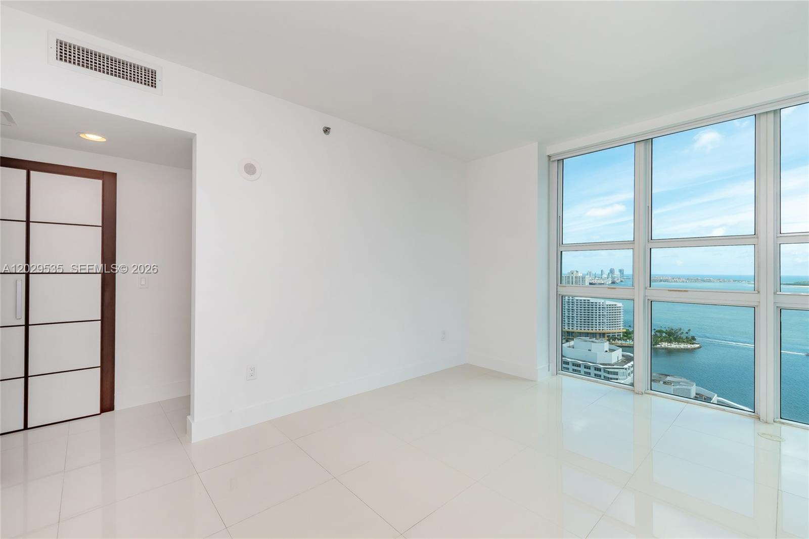 THE PLAZA 901 BRICKELL CO - Residential Lease