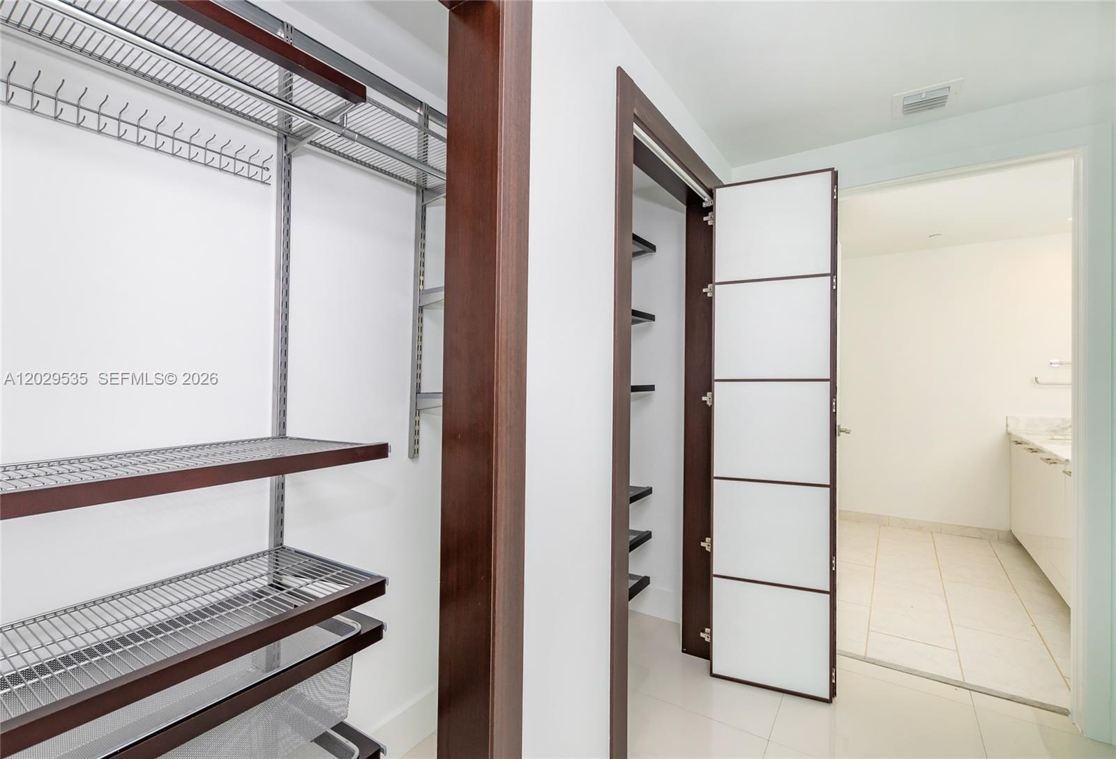 THE PLAZA 901 BRICKELL CO - Residential Lease