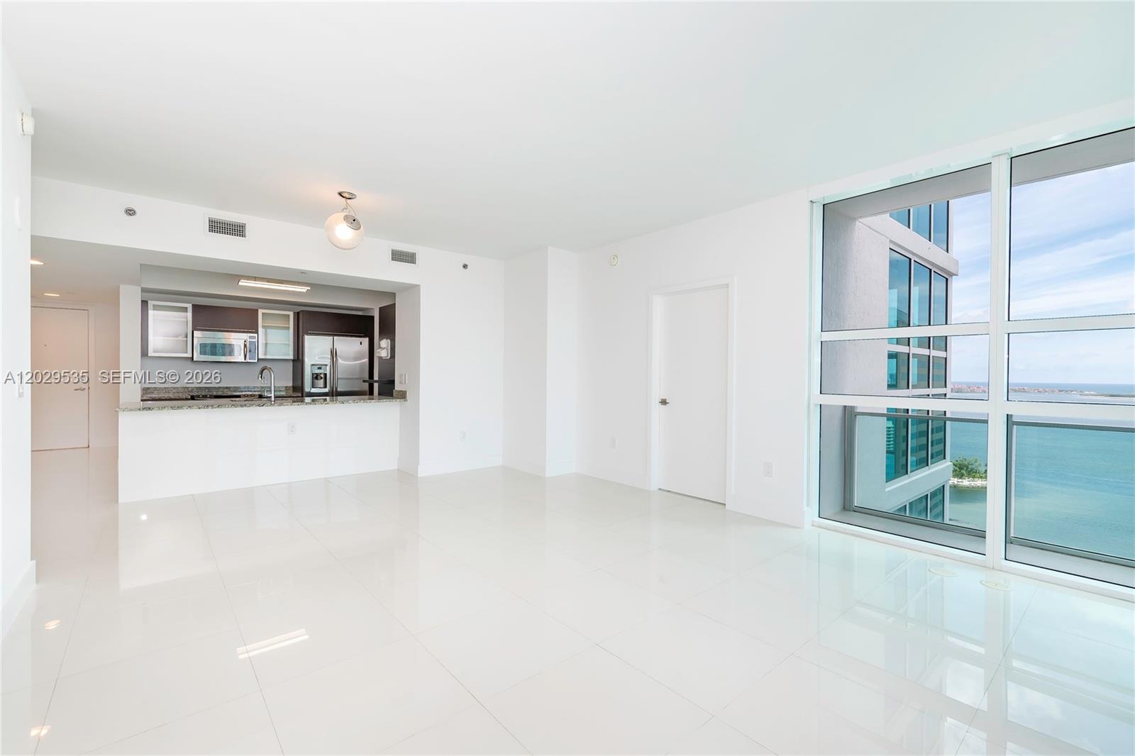 THE PLAZA 901 BRICKELL CO - Residential Lease