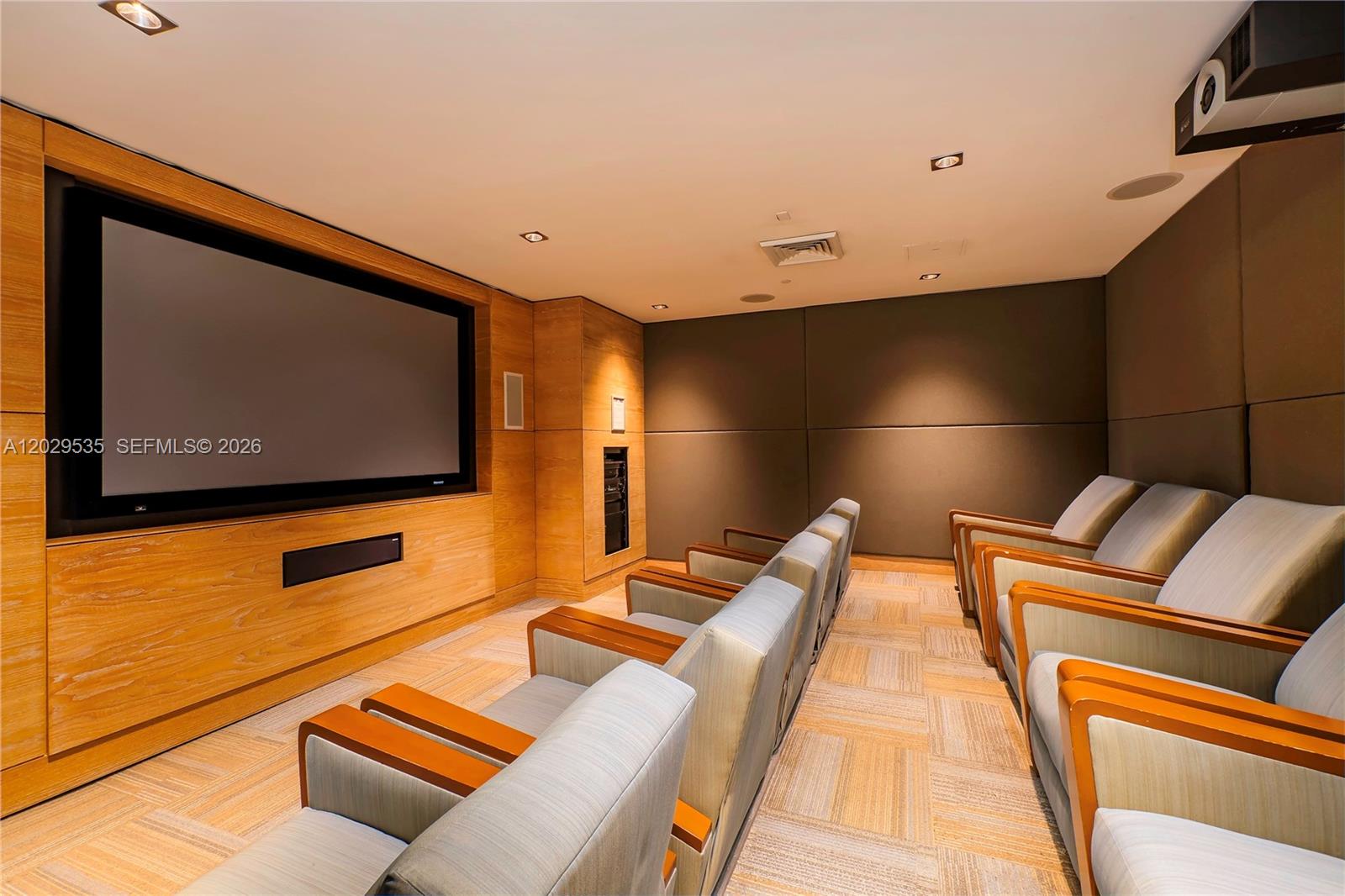 THE PLAZA 901 BRICKELL CO - Residential Lease