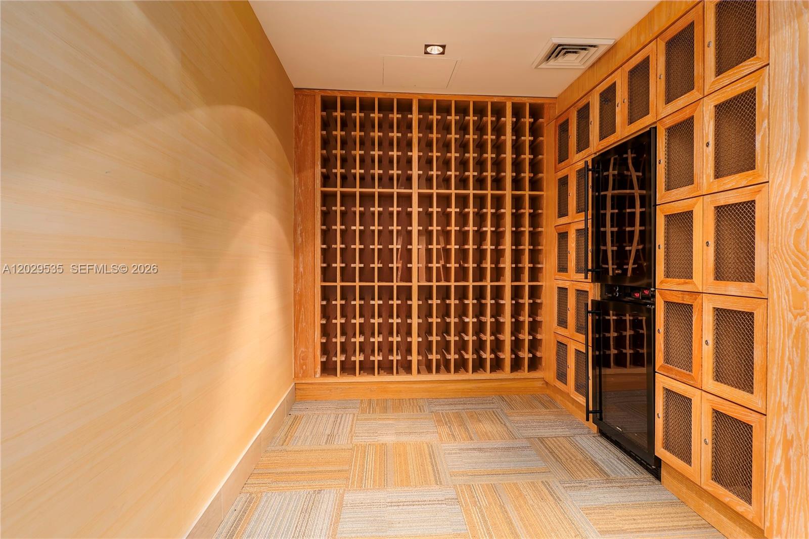 THE PLAZA 901 BRICKELL CO - Residential Lease