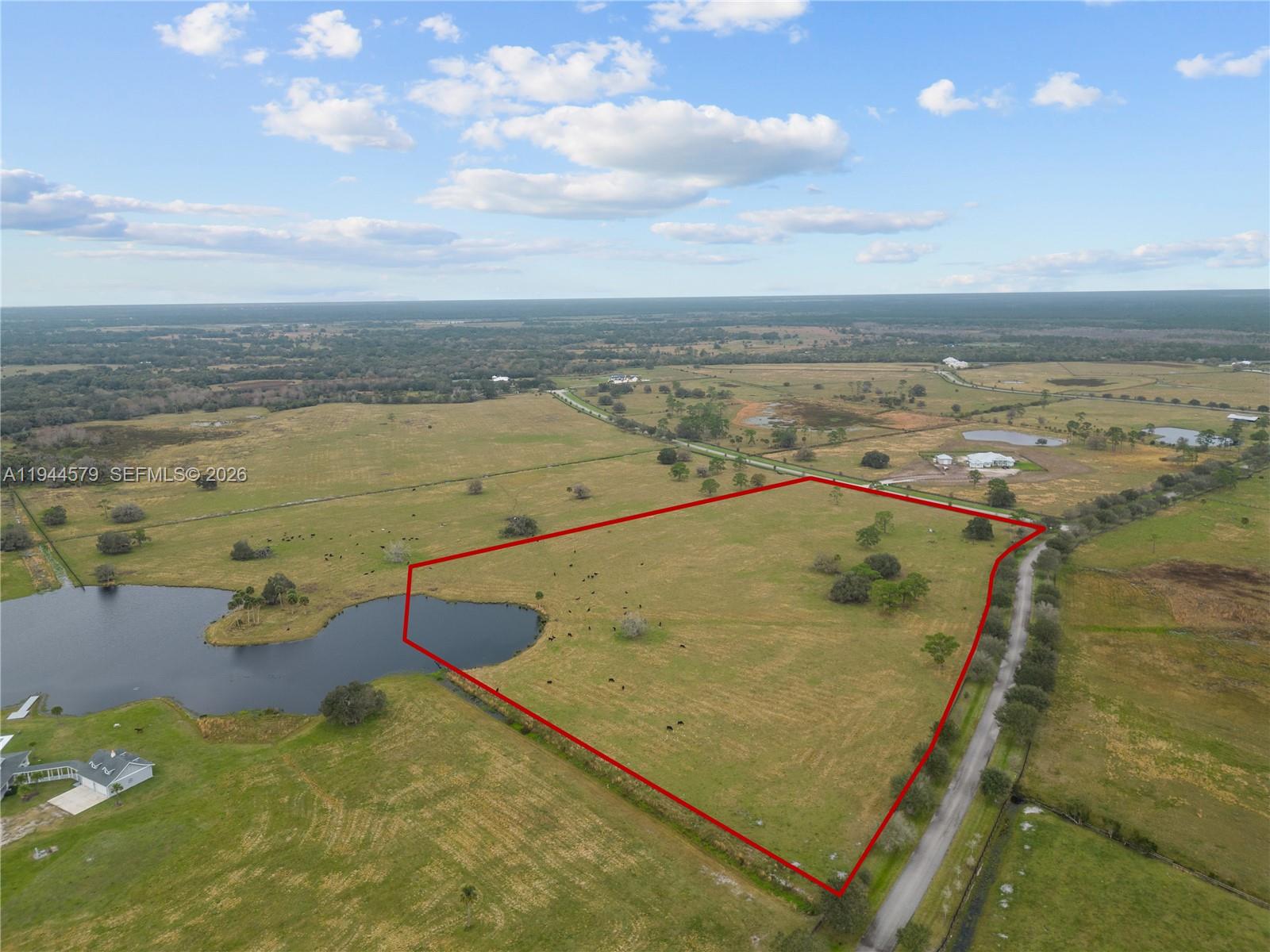 MARTIN COUNTY RANCH COMMU - Land