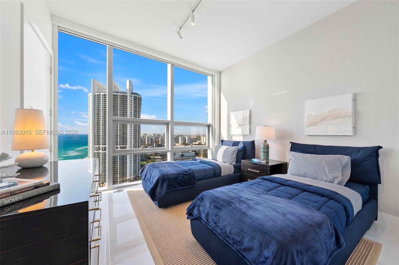 NORTH BISCAYNE BEACH AMEN - Residential