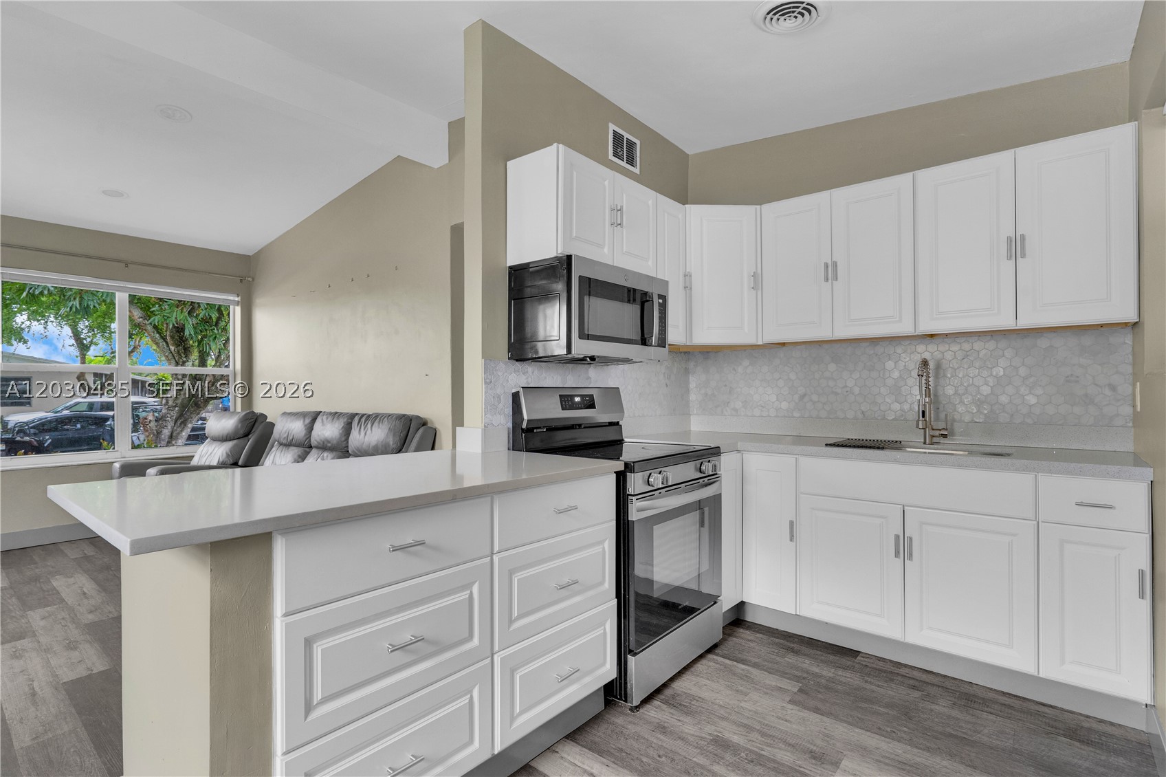 BOULEVARD ESTATES - Residential
