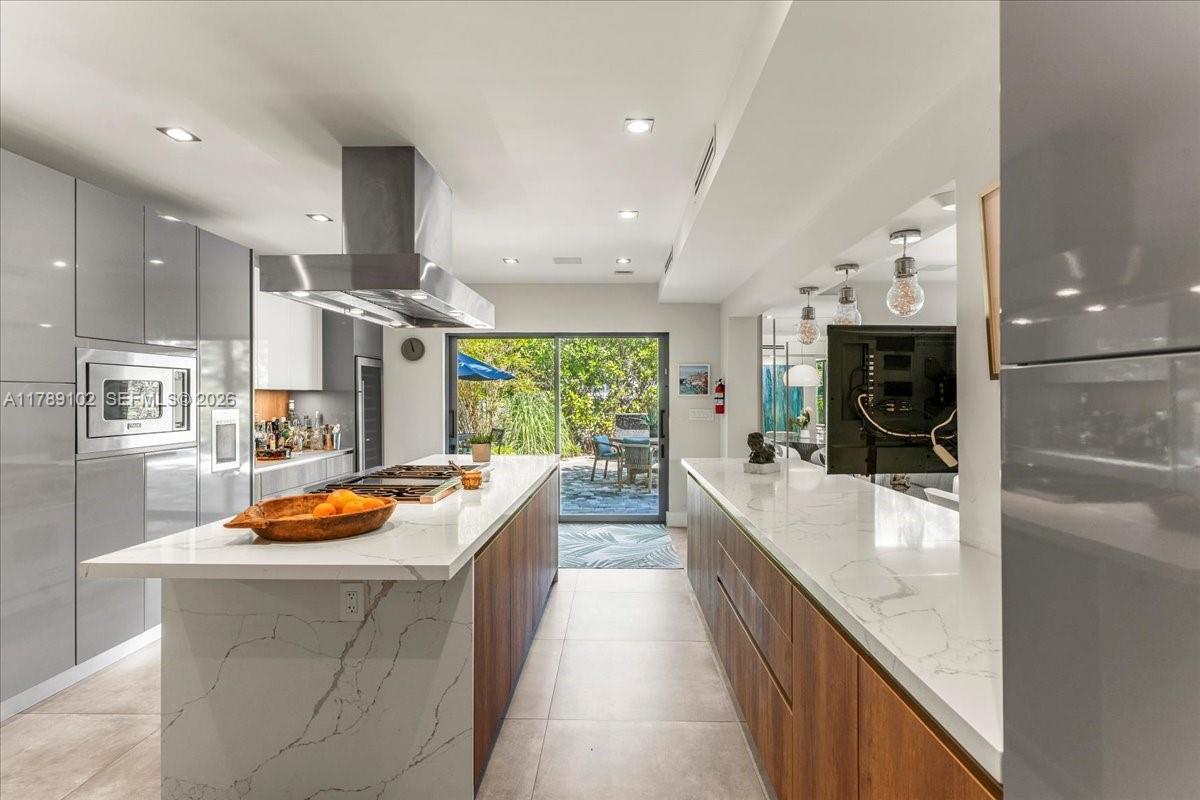 BISCAYNE KEY ESTATES - Residential