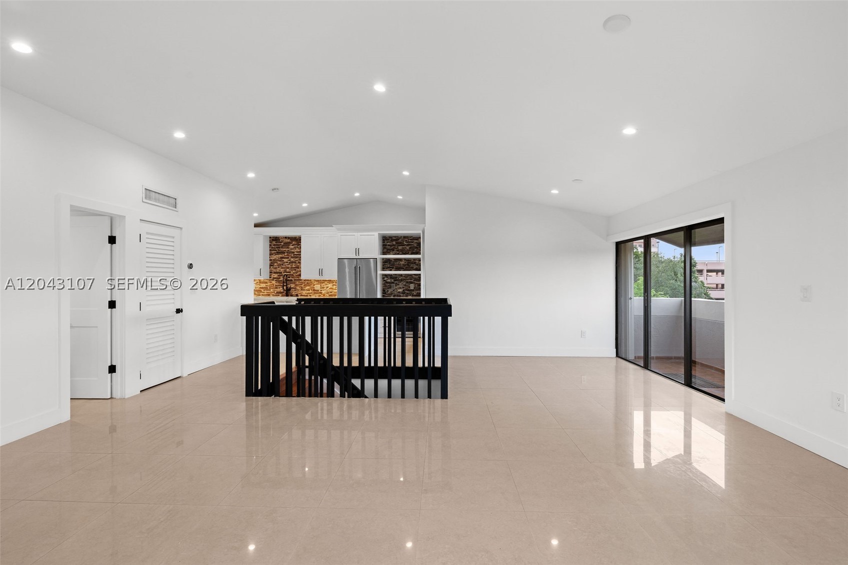 PALM CREST VILLAS CONDO - Residential