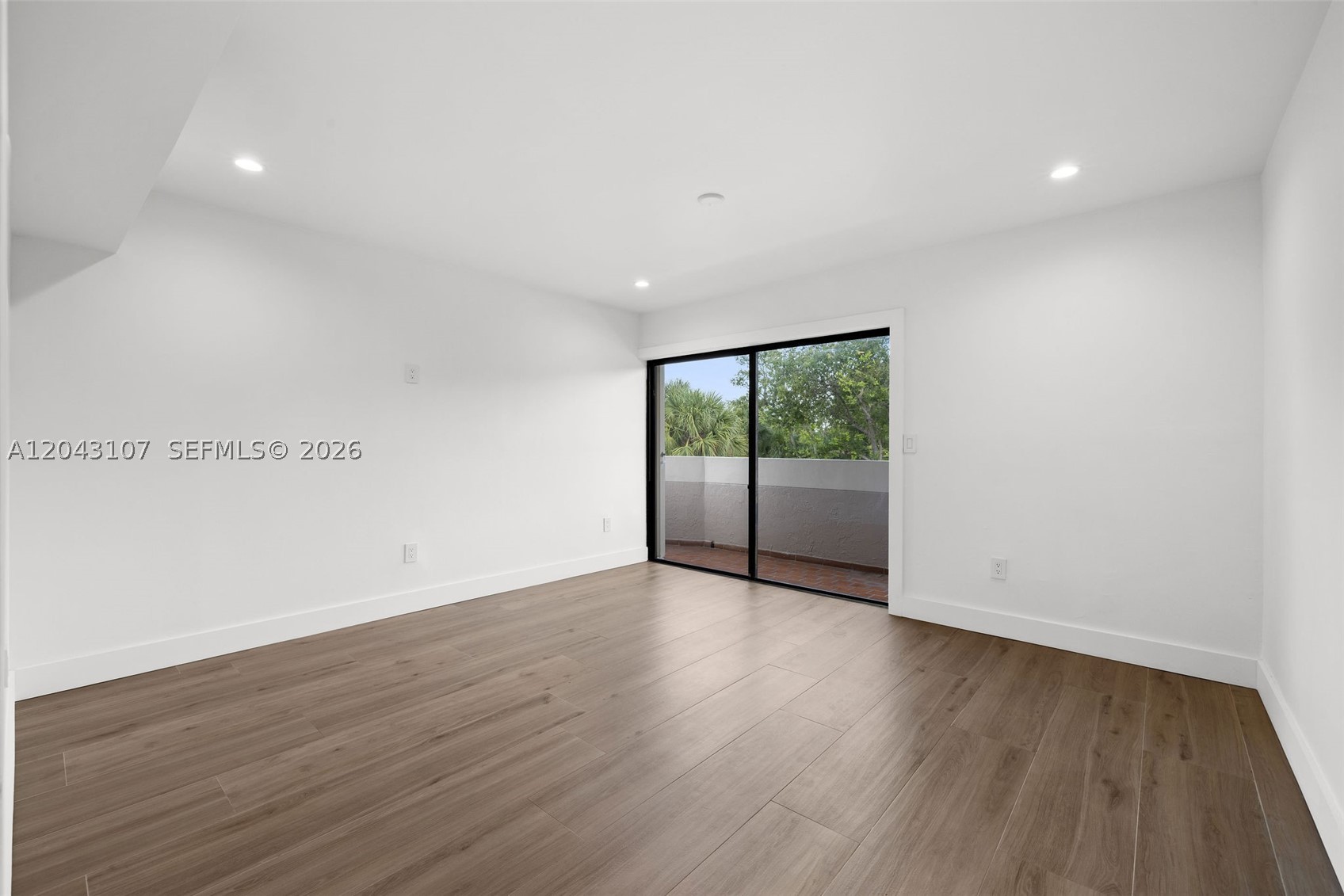 PALM CREST VILLAS CONDO - Residential