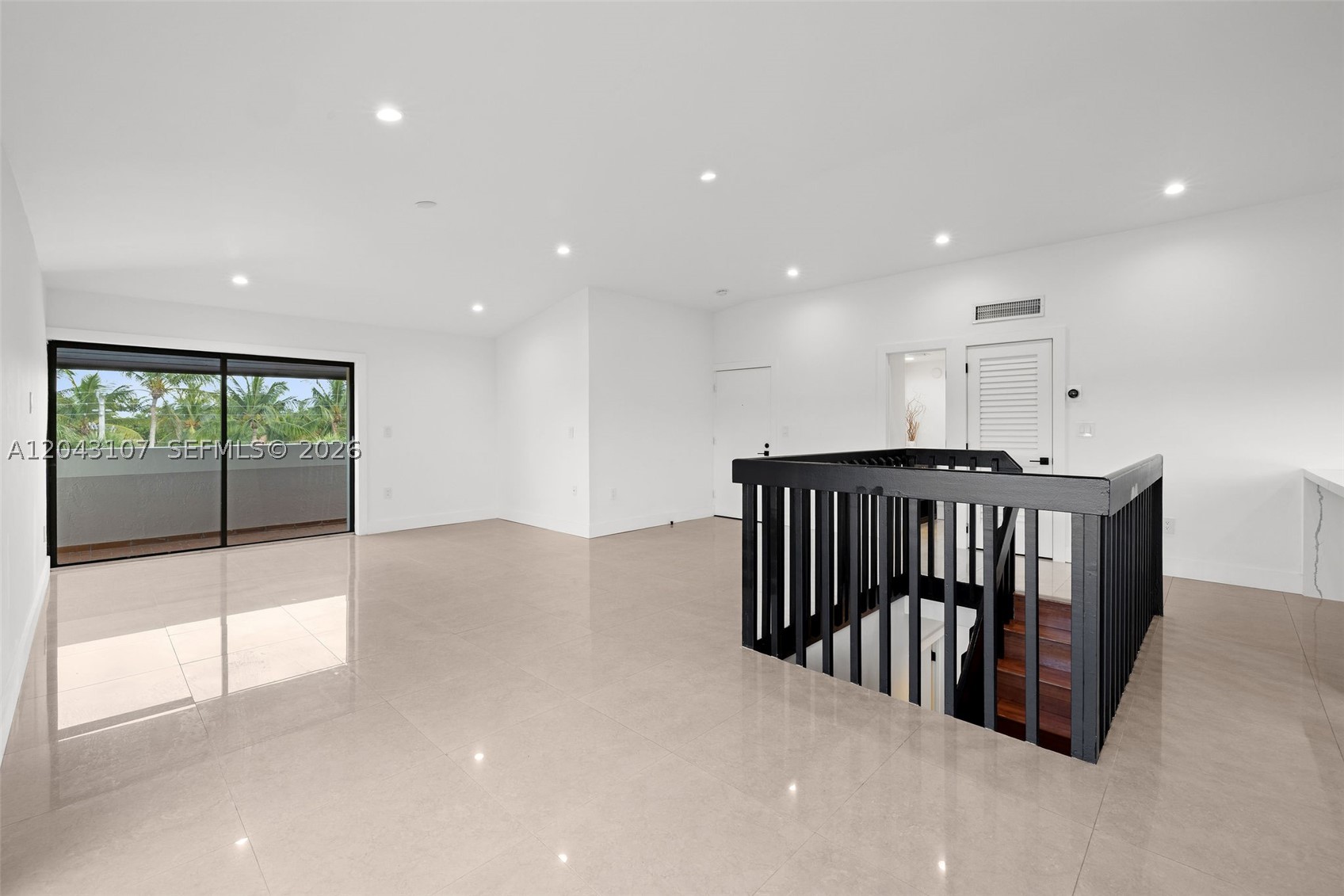 PALM CREST VILLAS CONDO - Residential