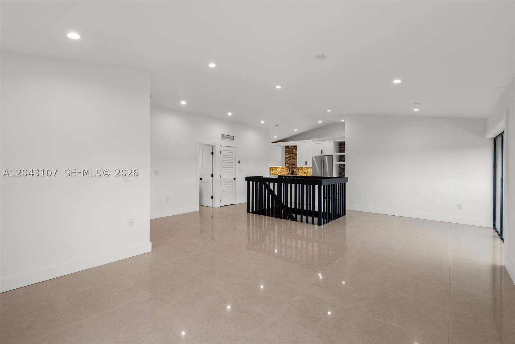 PALM CREST VILLAS CONDO - Residential