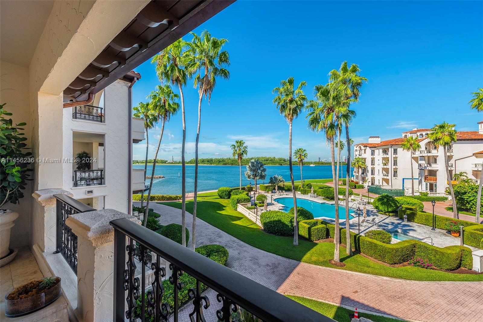 BAYSIDE VILLAGE EAST - Residential
