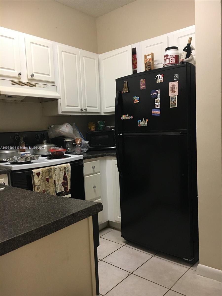REFLECTIONS AT PEMBROKE P - Residential Lease
