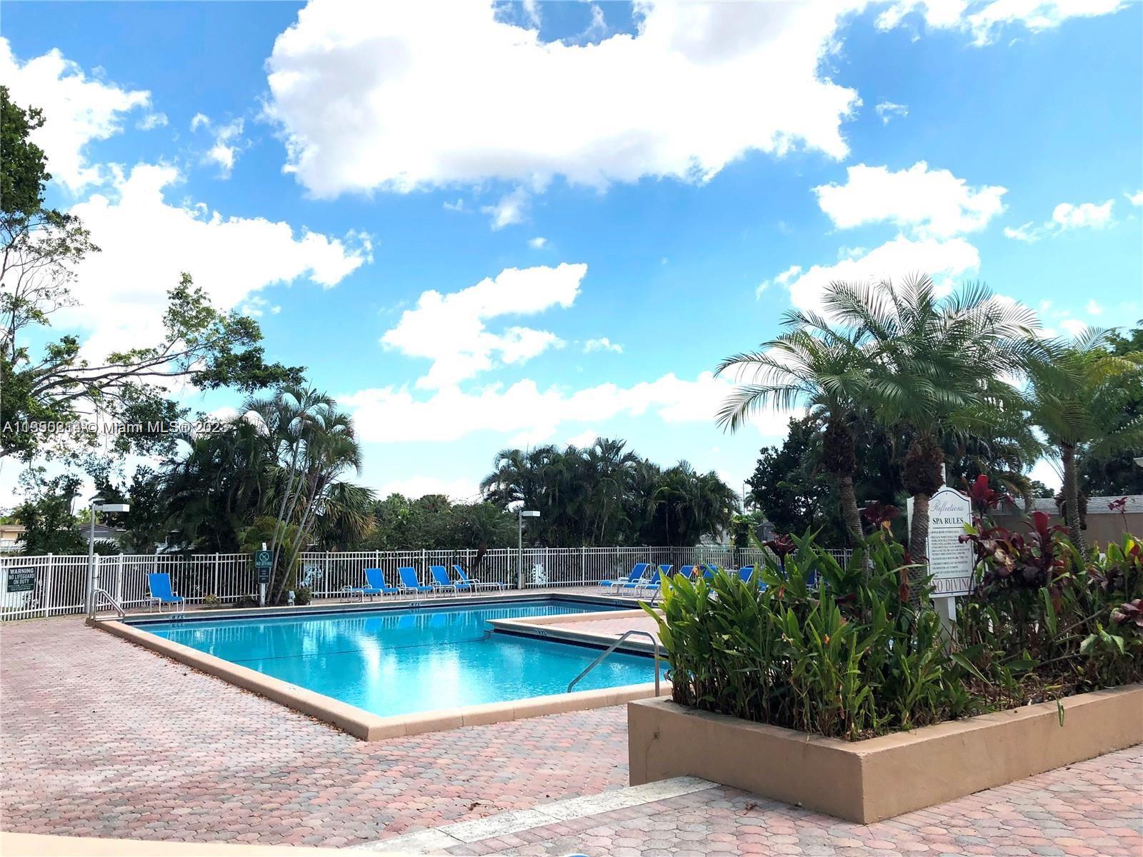 REFLECTIONS AT PEMBROKE P - Residential Lease