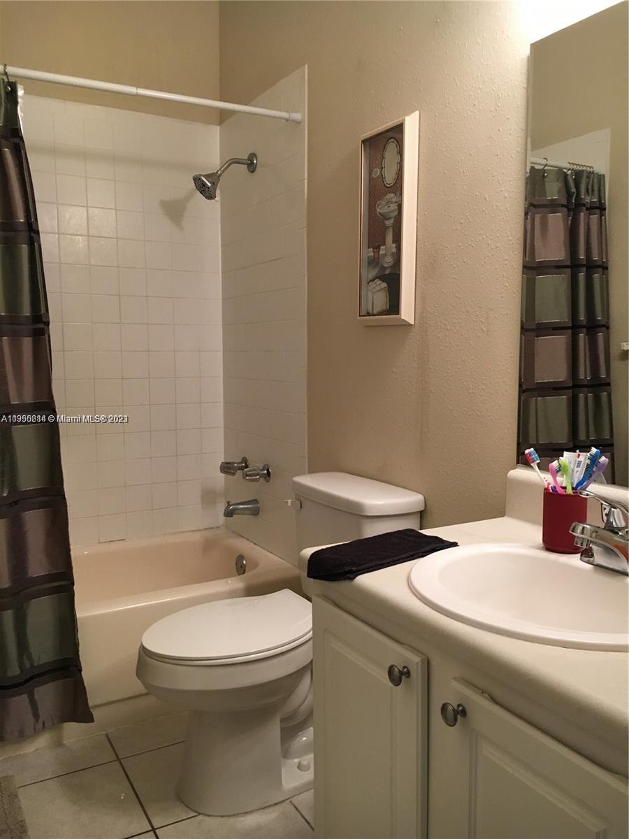 REFLECTIONS AT PEMBROKE P - Residential Lease