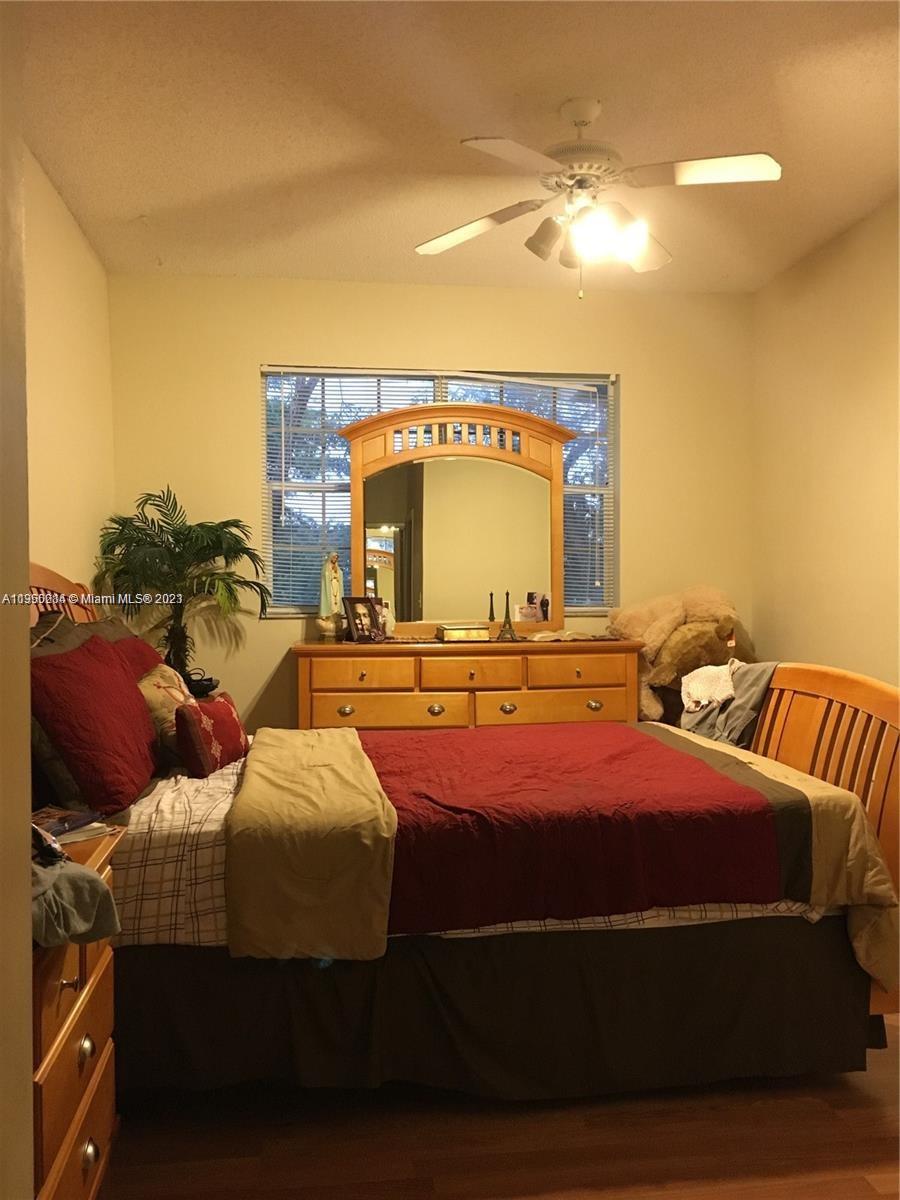REFLECTIONS AT PEMBROKE P - Residential Lease