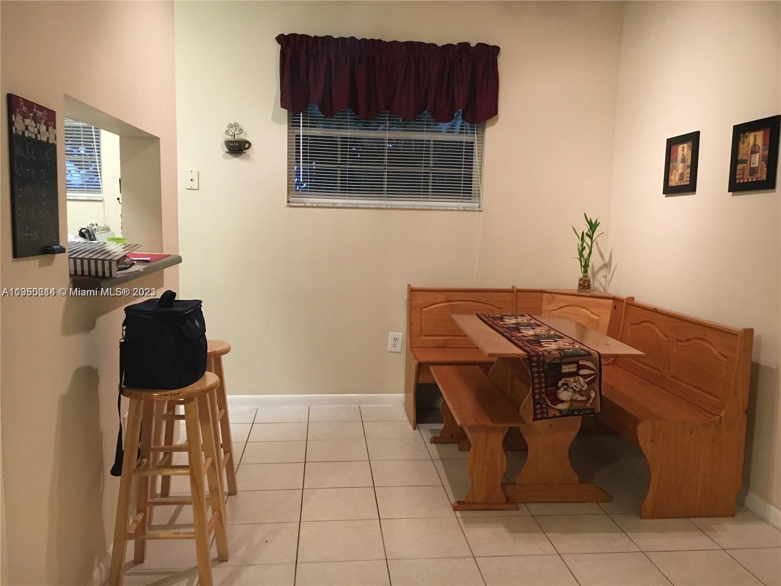 REFLECTIONS AT PEMBROKE P - Residential Lease