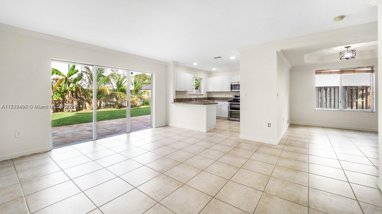LAKES BY THE BAY SEC 14 - Residential Lease