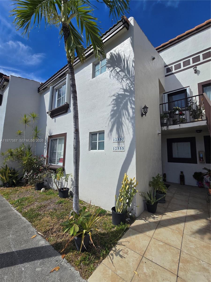 VILLA REAL CONDO NO 7 - Residential