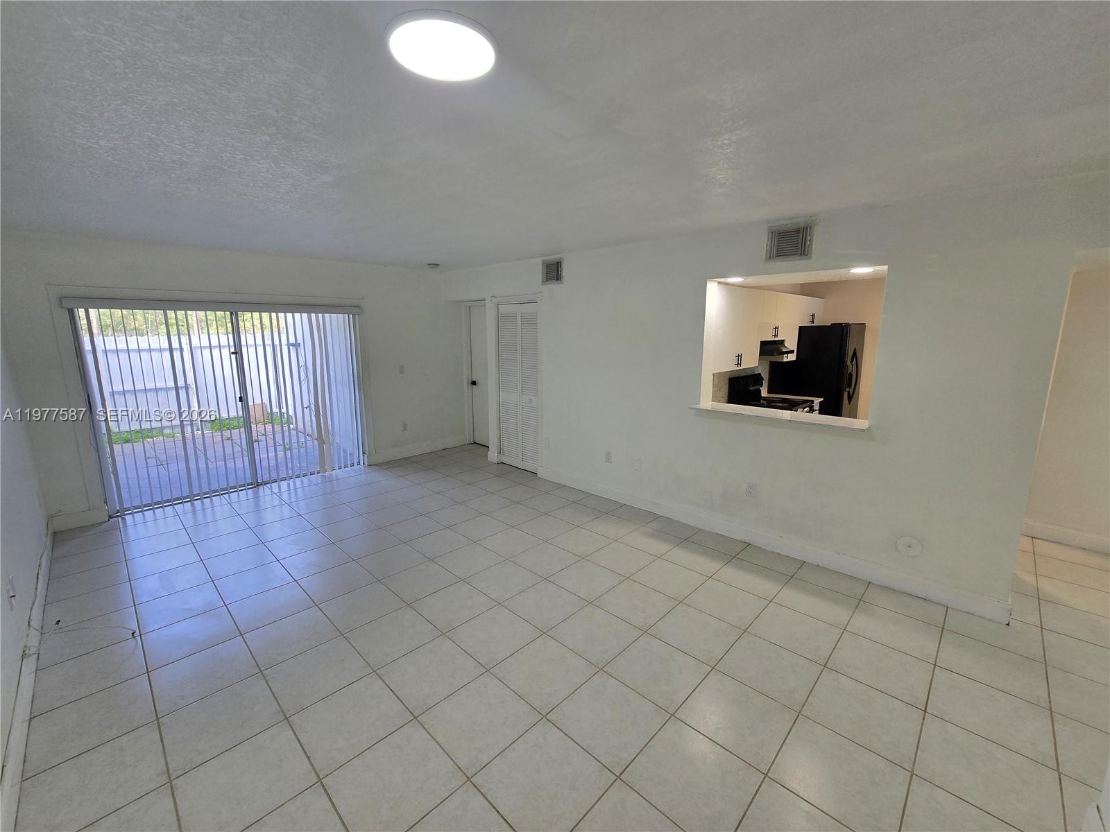 VILLA REAL CONDO NO 7 - Residential