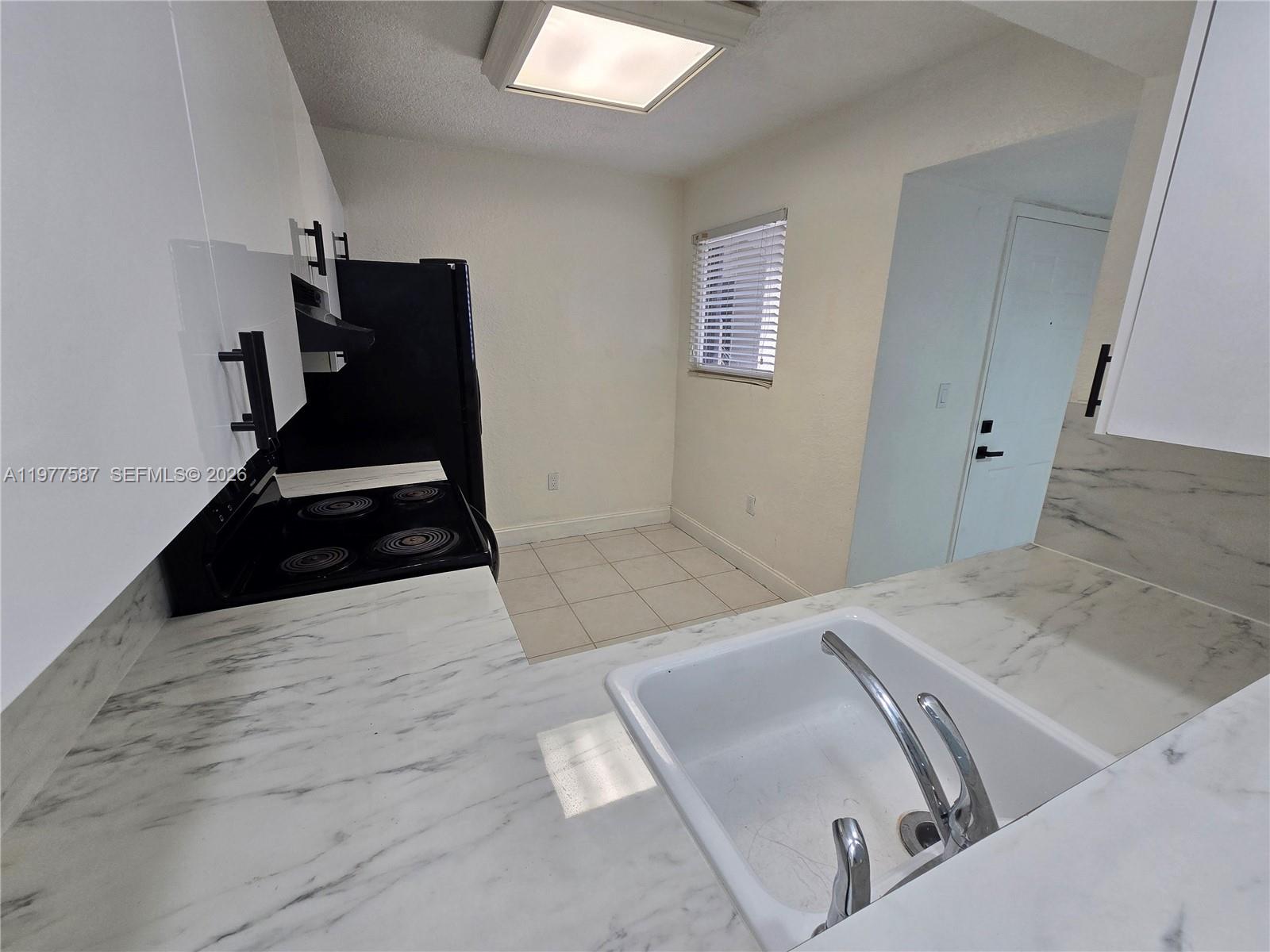 VILLA REAL CONDO NO 7 - Residential