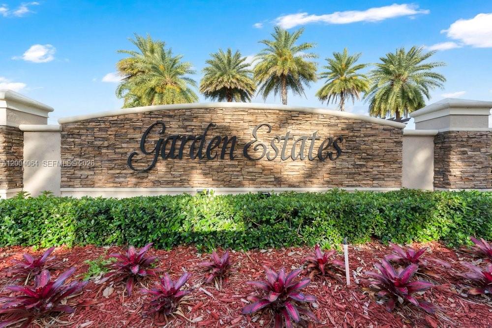 CENTURY GARDENS AT TAMIAM - Residential