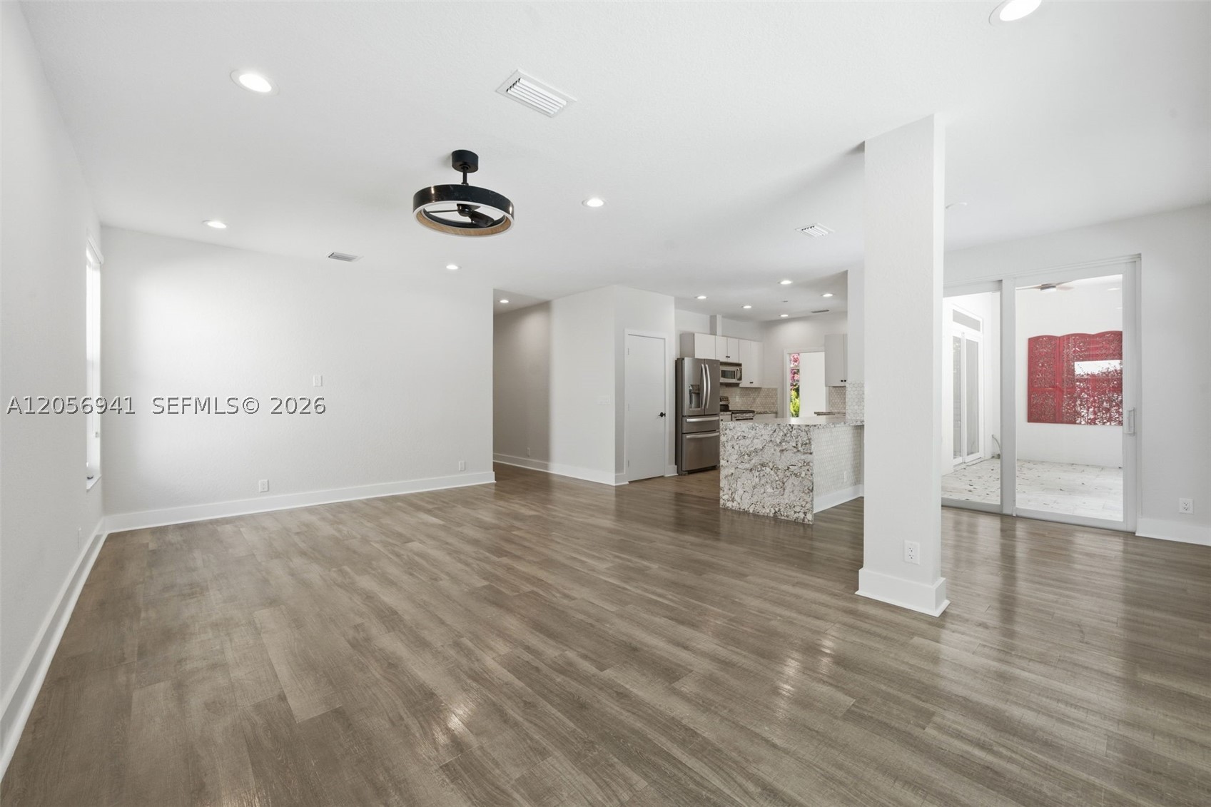 EMBASSY LAKES PHASE II - Residential