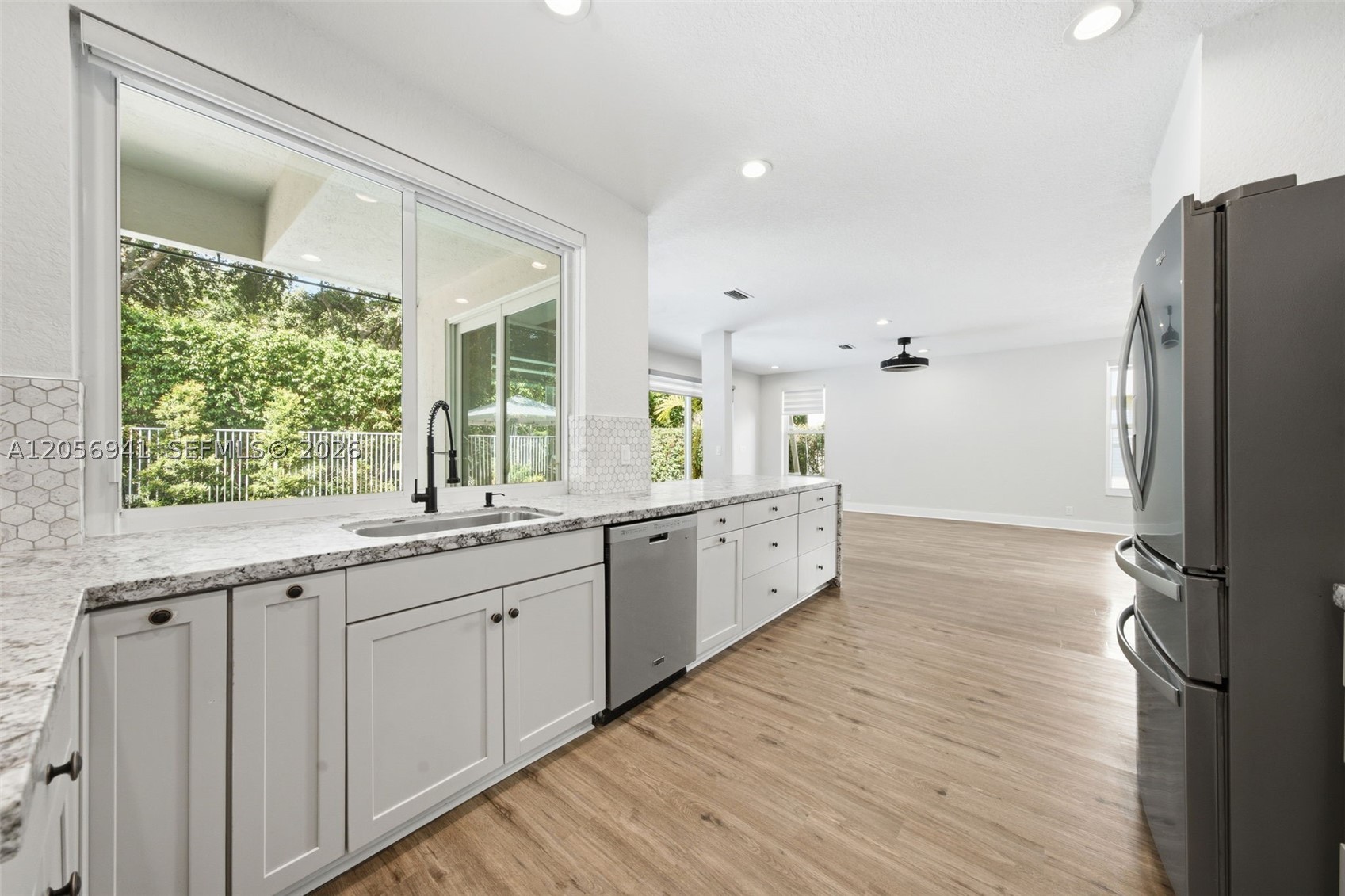 EMBASSY LAKES PHASE II - Residential