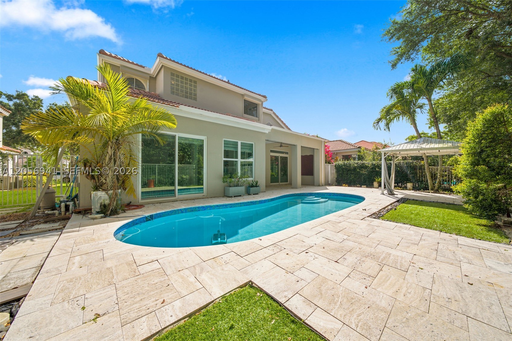 EMBASSY LAKES PHASE II - Residential