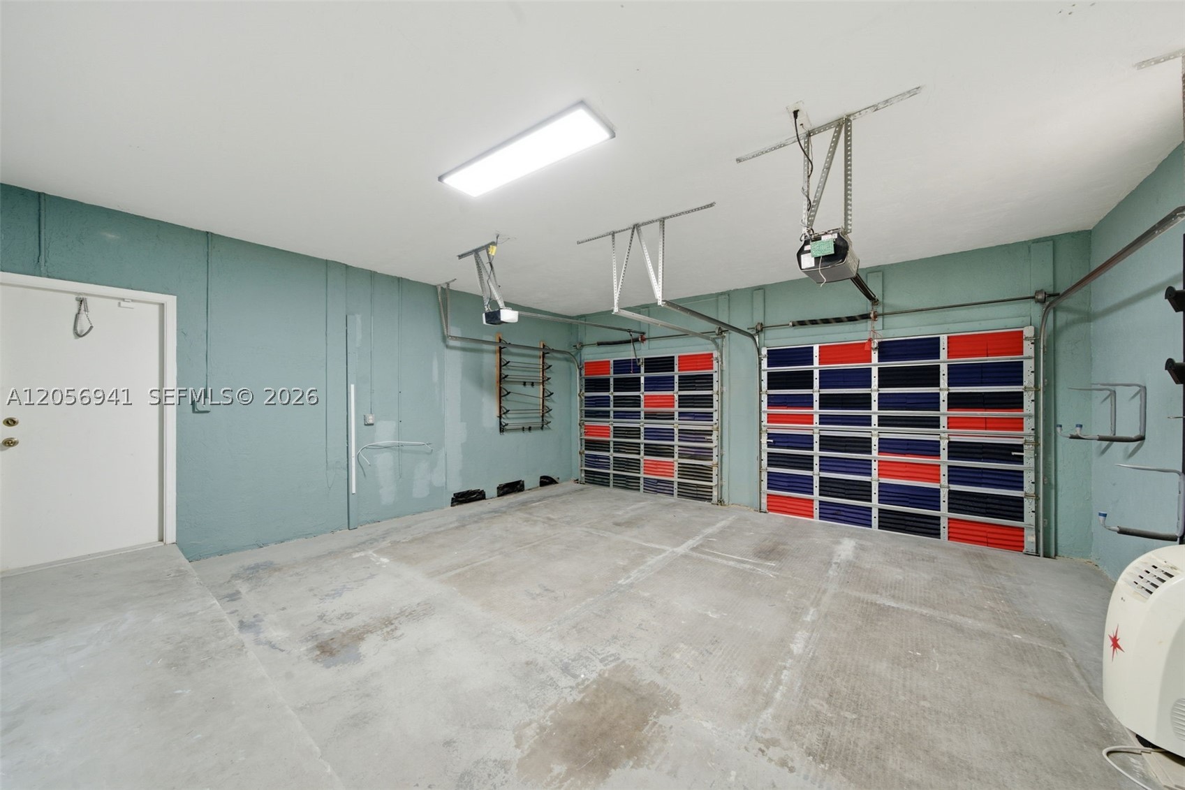 EMBASSY LAKES PHASE II - Residential