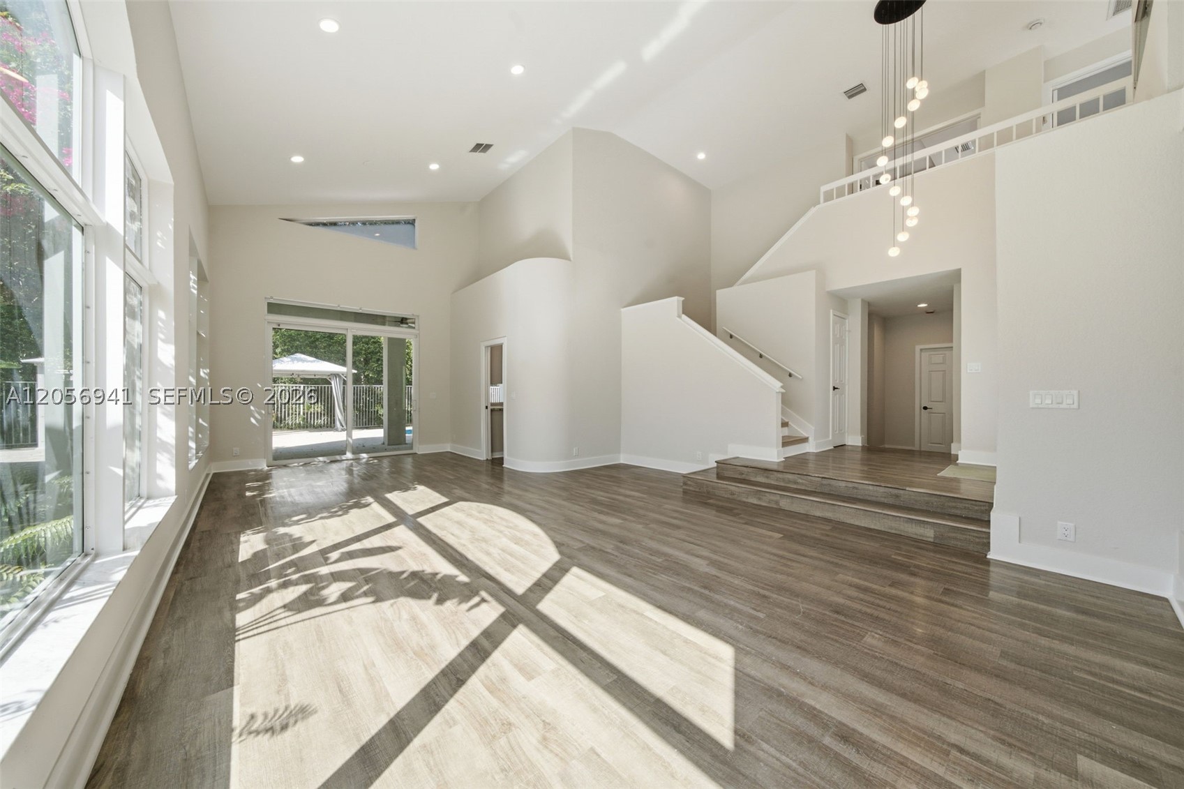 EMBASSY LAKES PHASE II - Residential