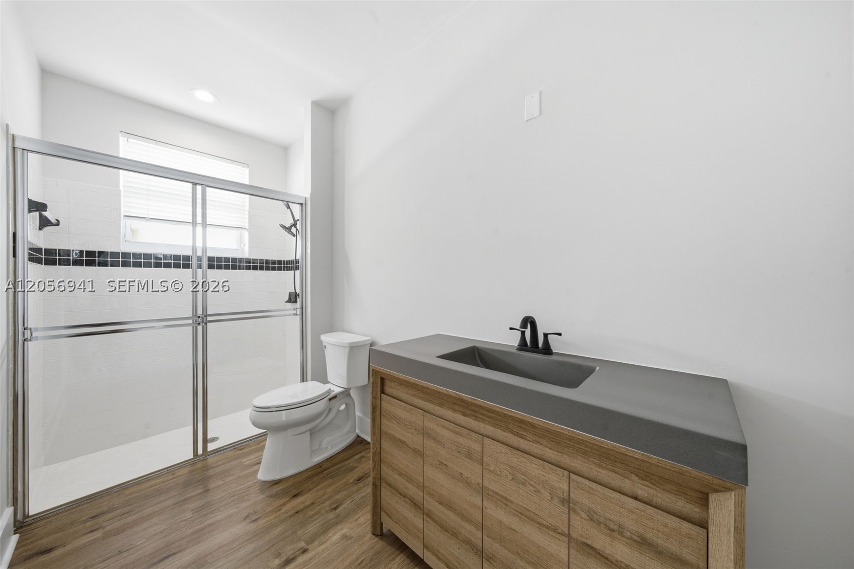 EMBASSY LAKES PHASE II - Residential