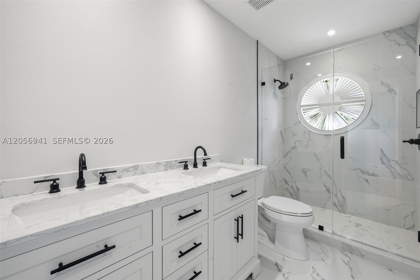 EMBASSY LAKES PHASE II - Residential