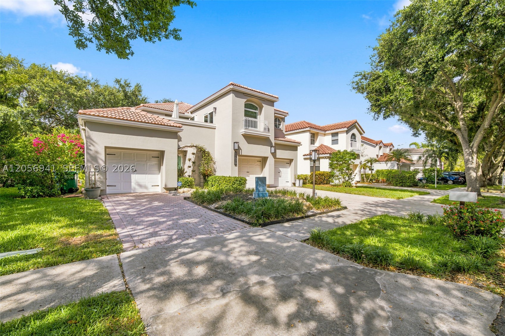 EMBASSY LAKES PHASE II - Residential