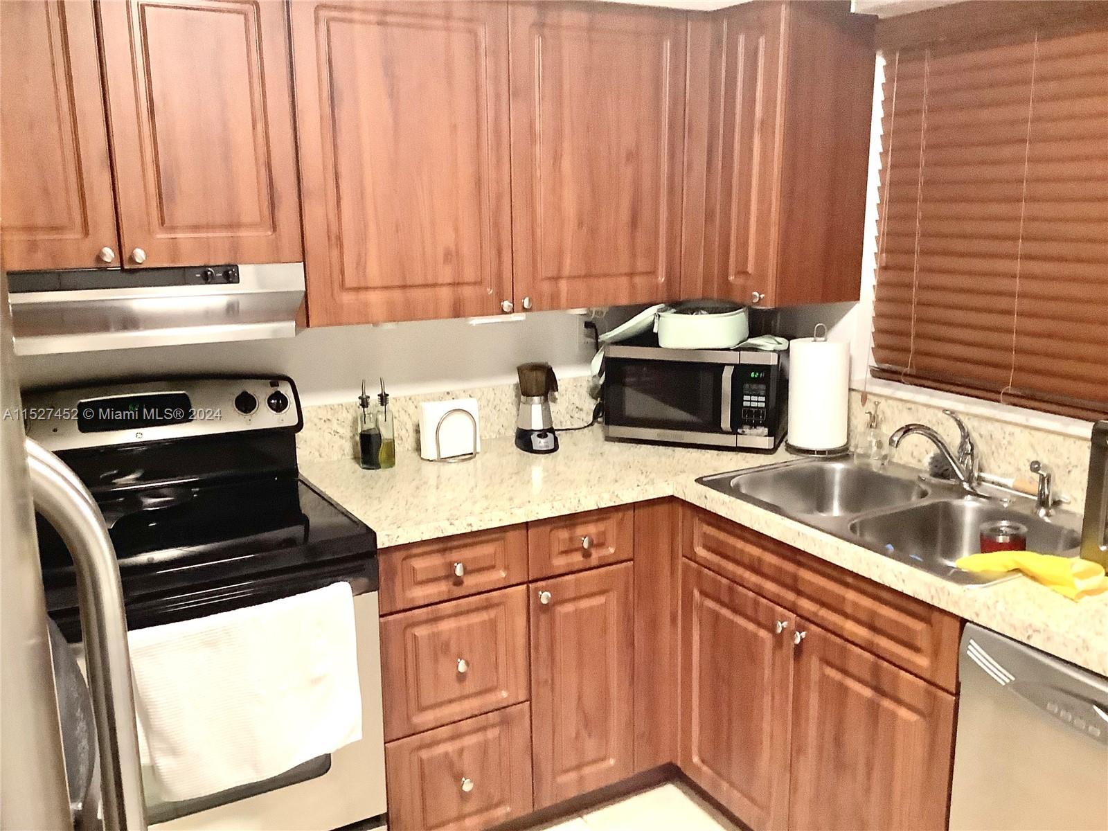 KINGS CREEK - Residential Lease
