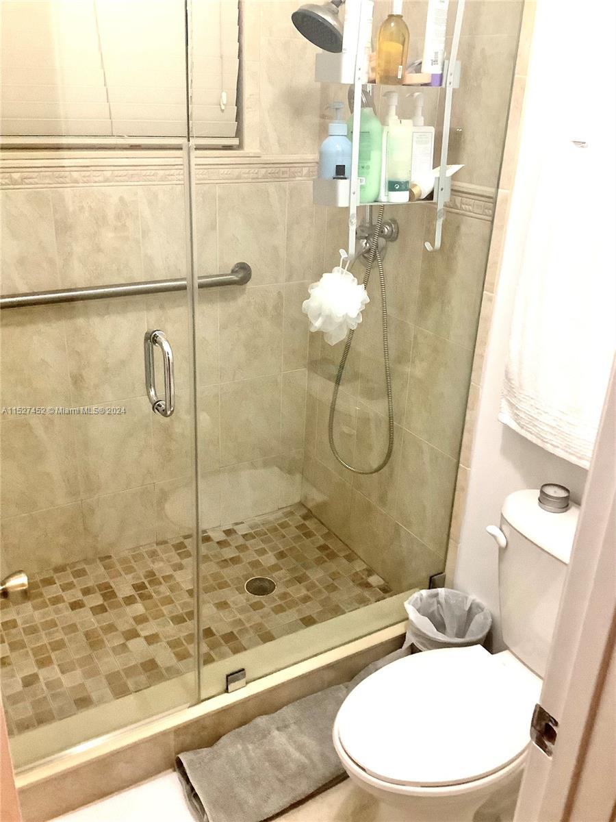 KINGS CREEK - Residential Lease